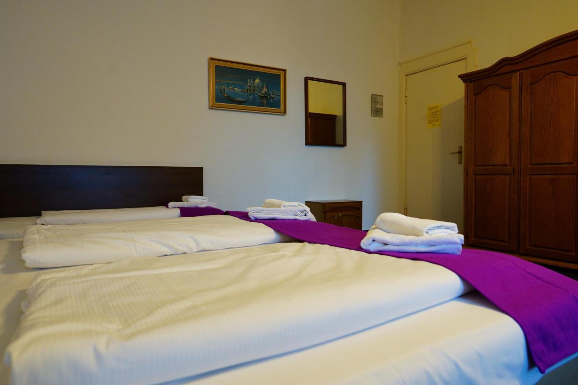 Hotelpension Margrit Berlin Exterior photo