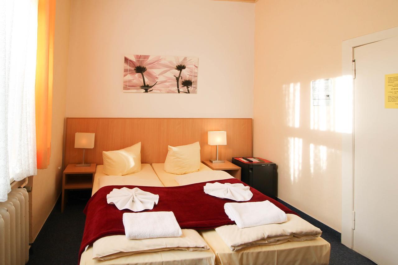 Hotelpension Margrit Berlin Exterior photo
